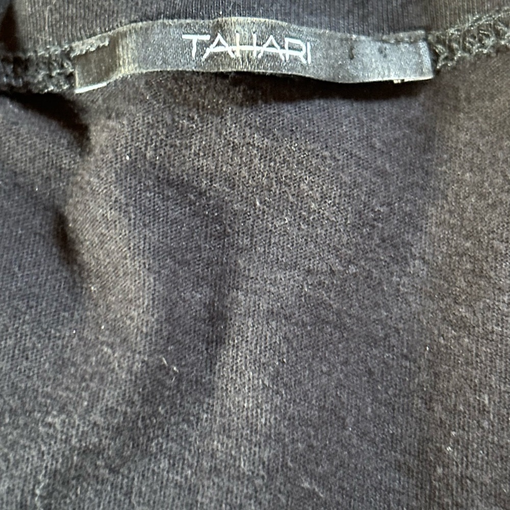Tahari Black and Silver Short Sleeve V-Neck Top - Picture 4 of 6